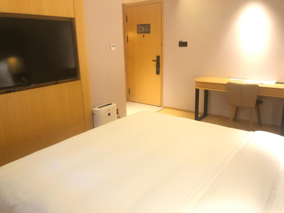 Hotel Ji