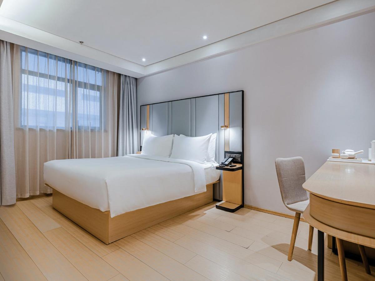 Ji Hotel 3*